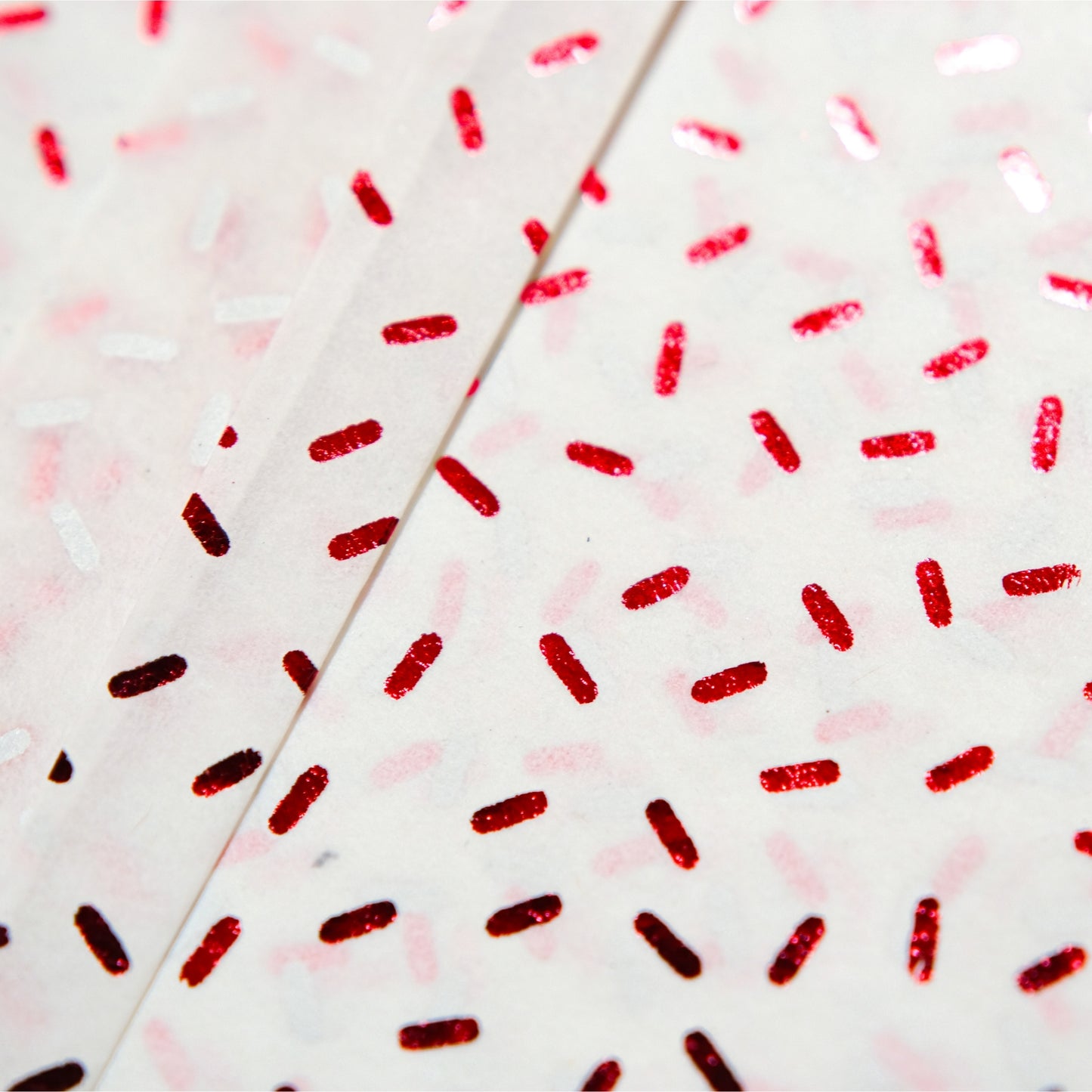 Pack of 10 Confetti Sprinkles Luxury Red Metallic Plastic-Free 18gsm Tissue Paper Sheets 50x70cm