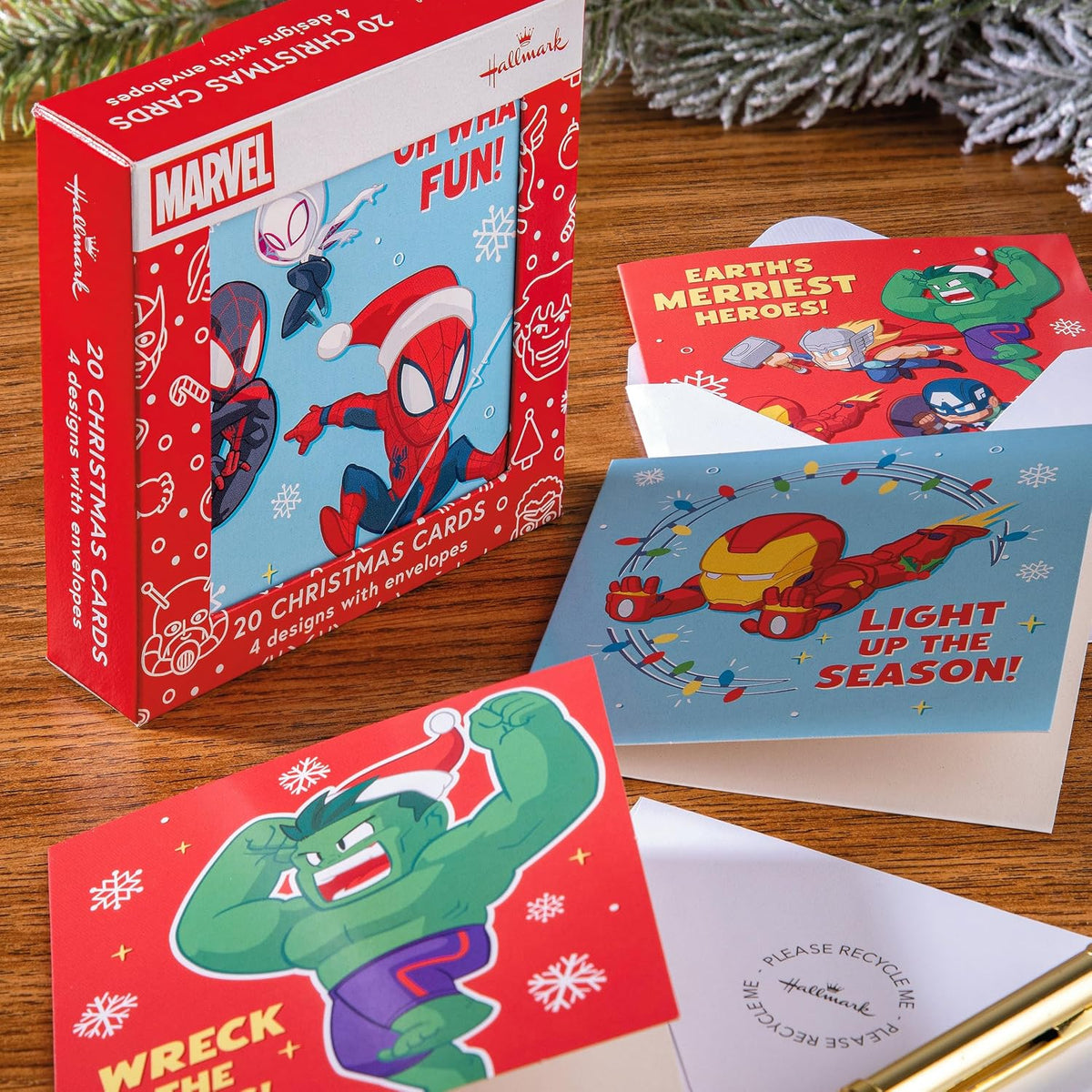 MARVEL Avengers Multipack Pack of 20 in 4 Designs Christmas Cards