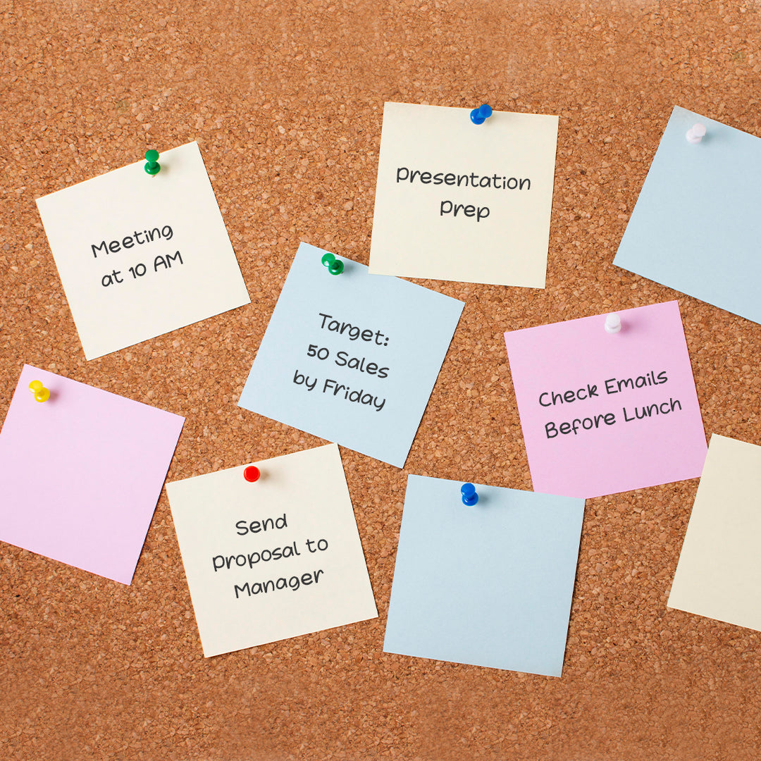 Pack of 200 Assorted Coloured Push Pins in Tub