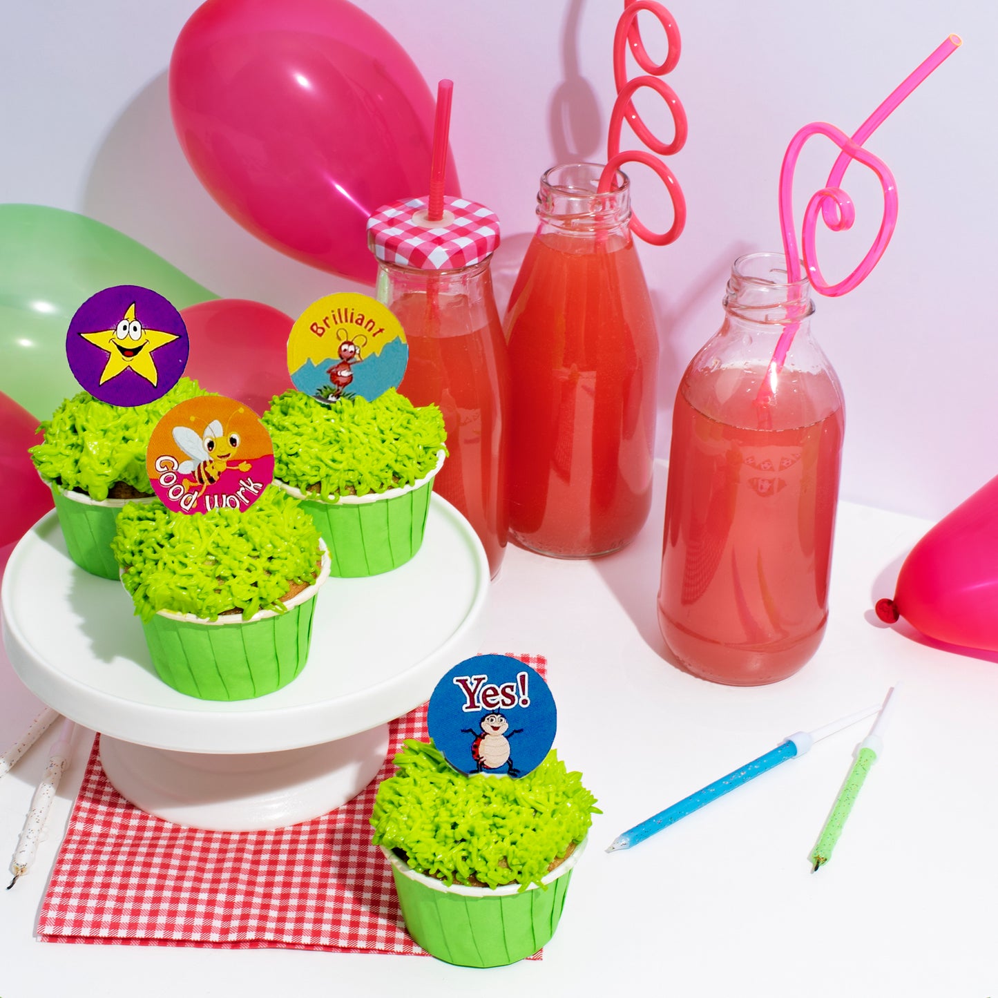 Pack of 420 Motivational Insects 24mm Self-Adhesive Labels