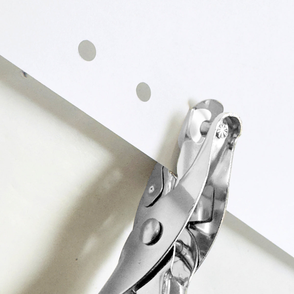 Janrax Single One Hole Punch
