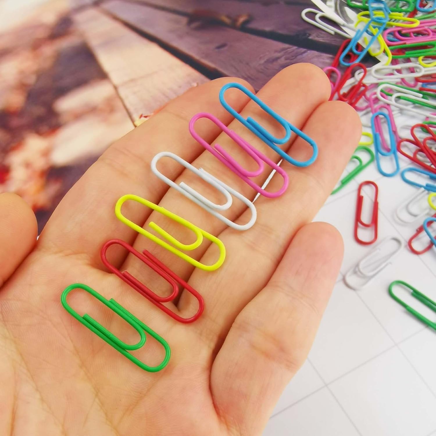 Pack of 100 Assorted Coloured 28mm Paper Clips in Hang Pack