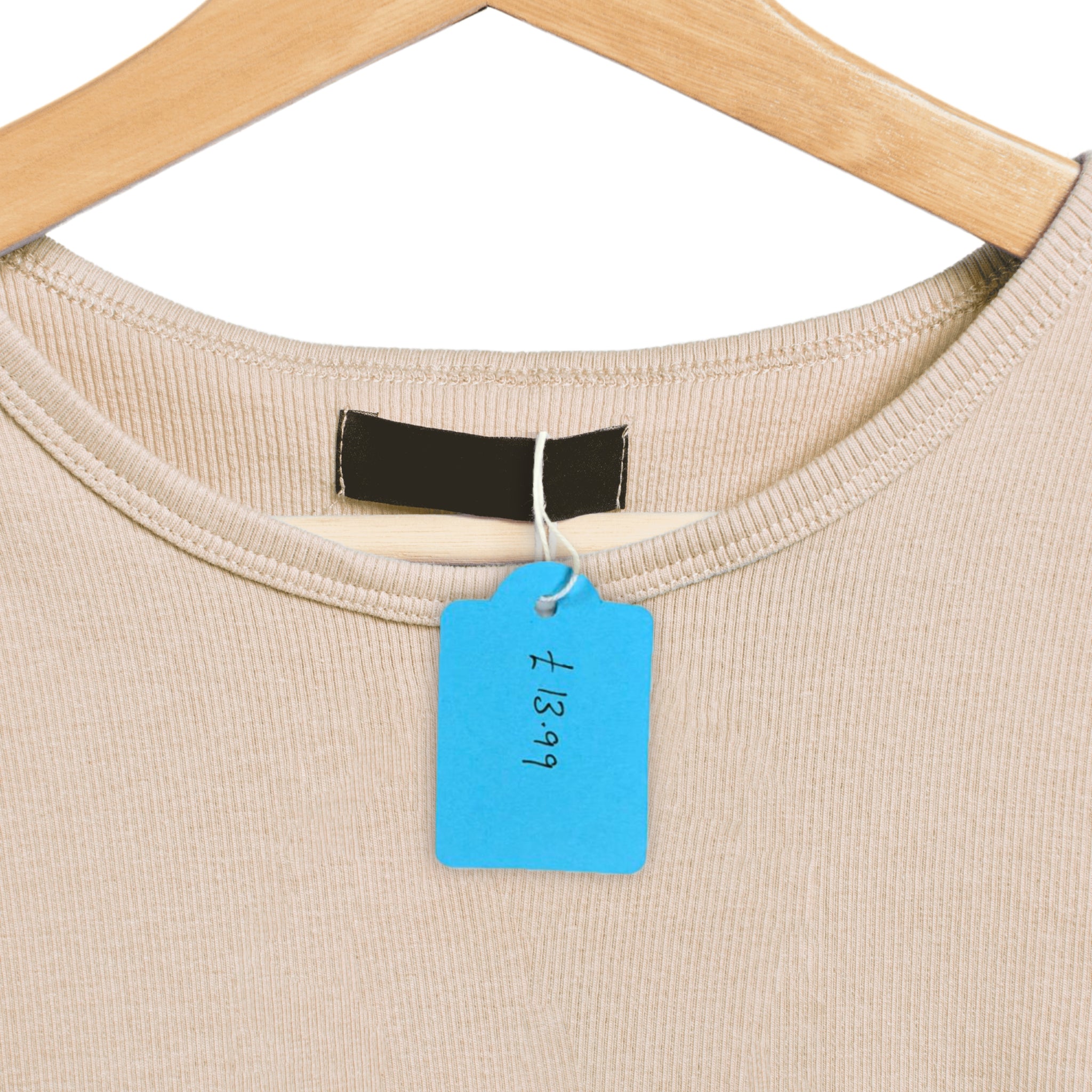 Pack of 100 Large White Strung Tags 36 x 53mm