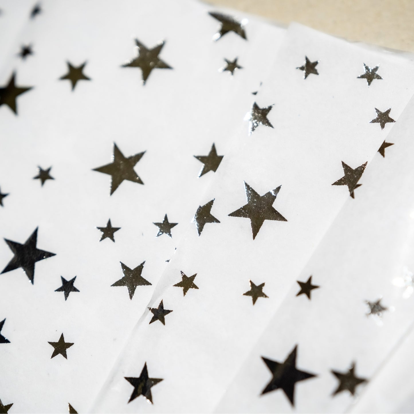 Pack of 10 Stars Luxury Silver Metallic Plastic-Free 18gsm Tissue Paper Sheets 50x70cm