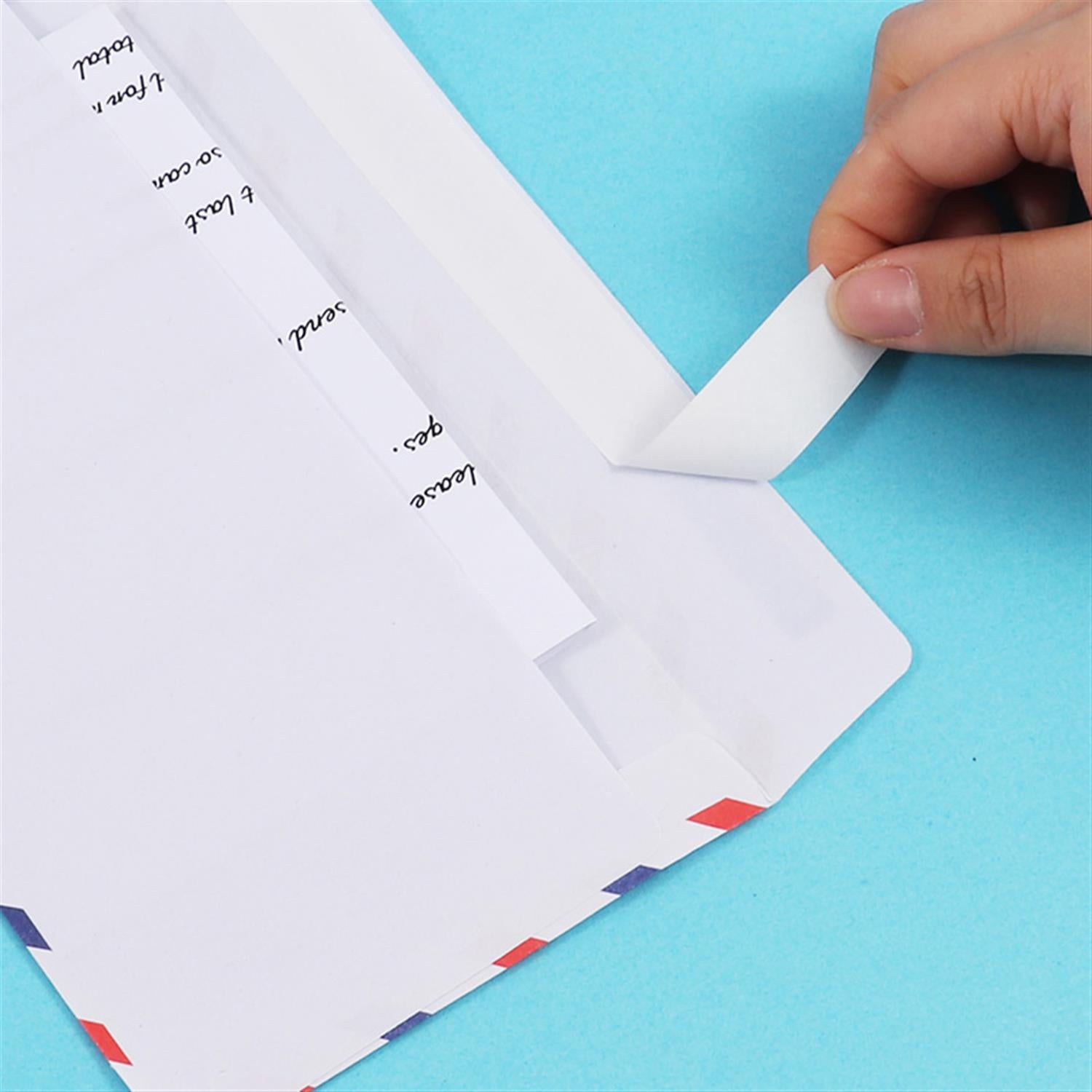 Pack of 25 Red and Blue Strip Self-Adhesive Air Mailing Envelopes 11 x 22cm