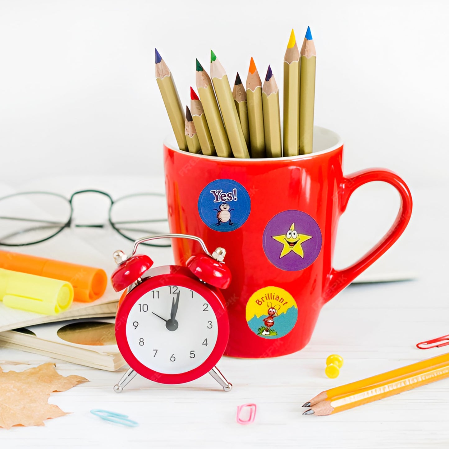 Pack of 420 Motivational Insects 24mm Self-Adhesive Labels